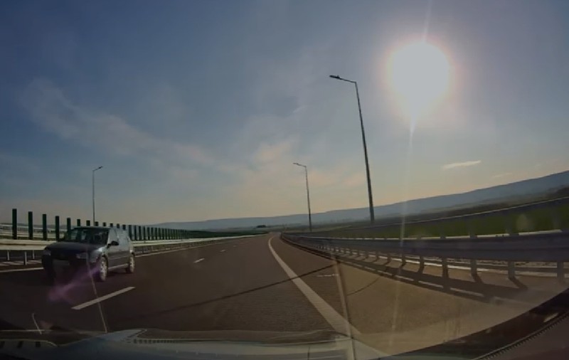Șofer de 75 de ani, din Vrancea, oprit după ce a mers 22 km pe contrasens, pe autostrada A7