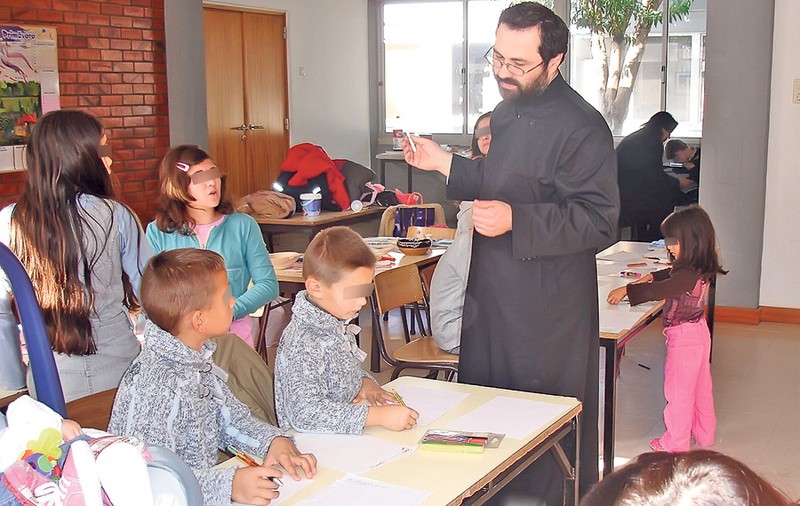 Adio notelor pe ochi frumoşi! Mai marii Ministerului Educaţiei vor să scoată «10»-le de la muzică, desen, religie şi sport