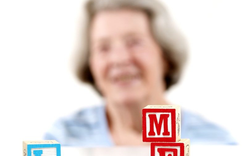 Persoanele bolnave de Alzheimer, urmărite prin satelit