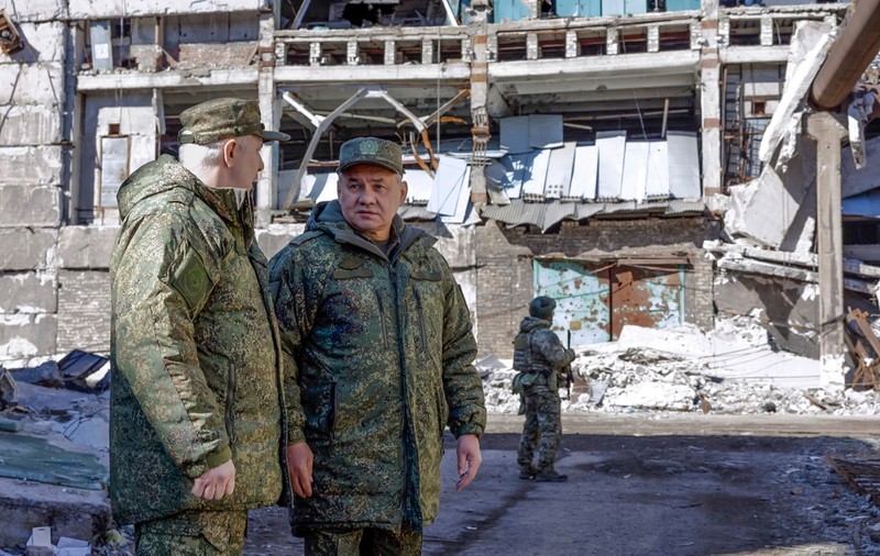 Serghei Şoigu a vizitat Mariupol pentru a inspecta lucrările de reconstrucție, anunță armata rusă
