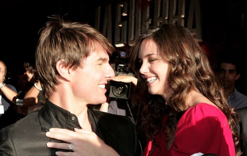 Katie Holmes şi Tom Cruise, din nou împreună de dragul fiicei lor