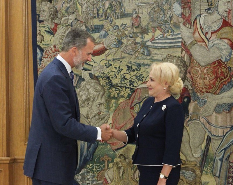 FOTO/ Viorica Dăncilă l-a invitat pe Regele Felipe al VI-lea al Spaniei în România