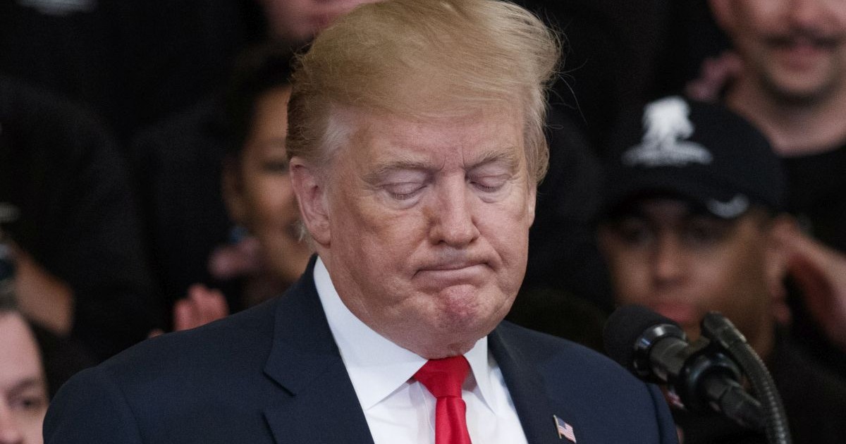 Donald Trump află marți primele capete de acuzare în dosarul Ucraina