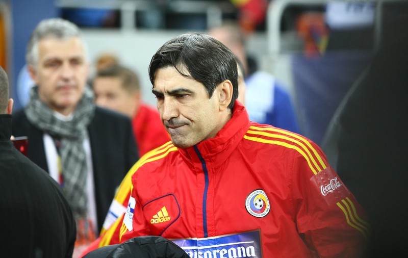 Un fost star al naţionalei sare la Victor Piţurcă: ”Suntem sparring partneri pentru alţii!”!