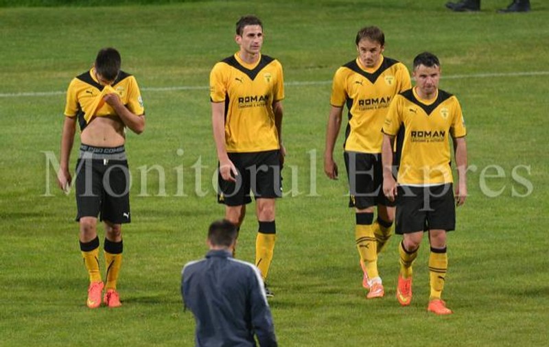 PREMIERĂ. Victorie a fotbaliştilor la Tribunalul Braşov. Instanţa a admis contestaţiile jucătorilor, astfel că aceştia vor fi înscrişi la masa credală la categoria salariaţi şi nu la cea a creditorilor chirografari