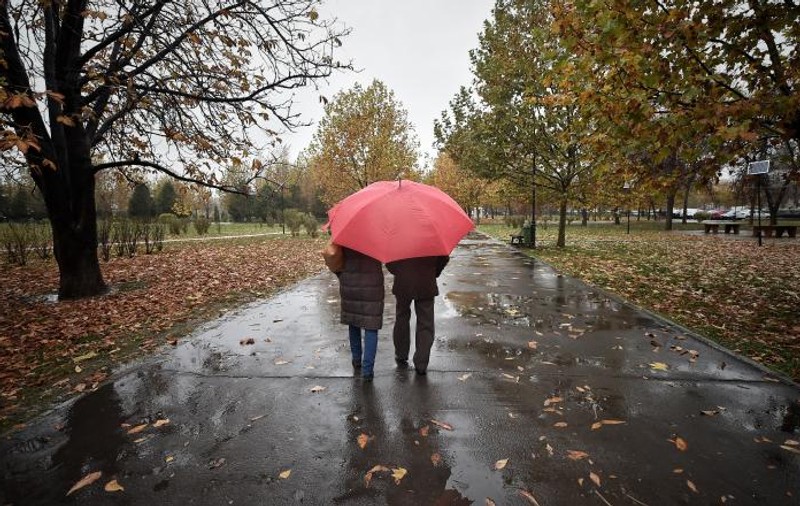 Prognoza meteo 3 octombrie. Vremea se răcește, plouă în toată țara
