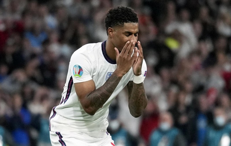 Rashford, mesaj emoţionant după finala Euro 2020: Cer scuze că am ratat la penalty-uri, dar niciodată pentru cine sunt