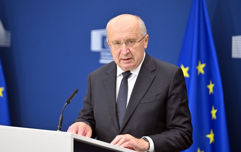 Eurocomisarul pentru apărare Andrius Kubilius Sursa foto: Profimedia