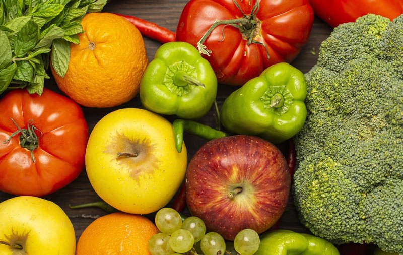 Doar 13% dintre români reușesc să mențină constant o alimentație sănătoasă. Principalele motive invocate