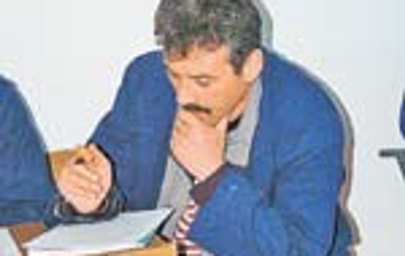 S-a intors la puscarie sa dea examen