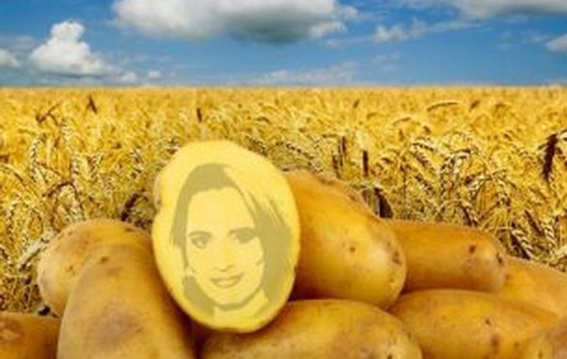 SENZAŢIONAL! Chipul Andreei Esca a apărut într-un CARTOF! INTRĂ SĂ VEZI CLIPUL! 