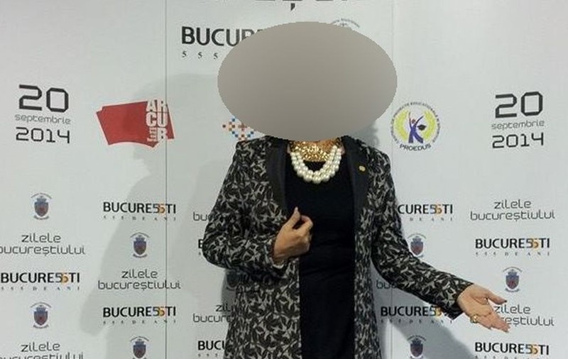 RĂMÂI MASCĂ! O MARE CÂNTĂREAȚĂ de la NOI a dat PESTE două SALARII MEDII pe o ROCHIE de 17 KILOGRAME!