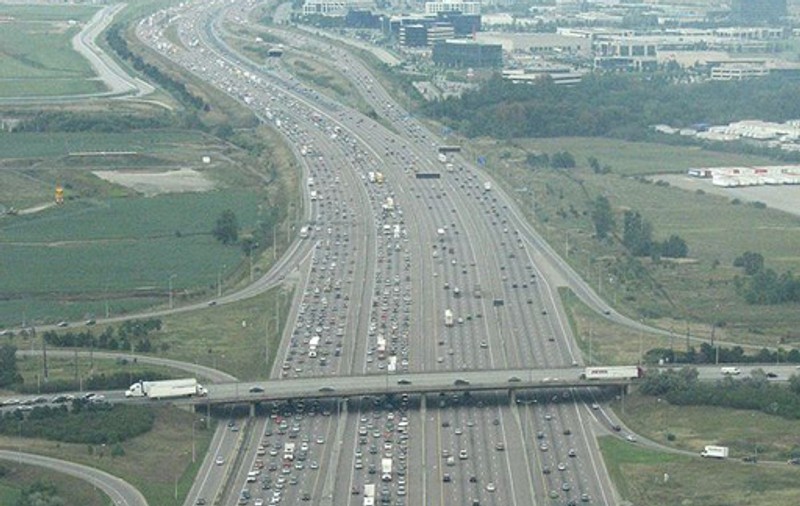 «Zbura» pe șosea cu 203 km/h! Recordul neoficial de viteză din România, de 238 km/h, rămâne în picioare de aproape doi ani