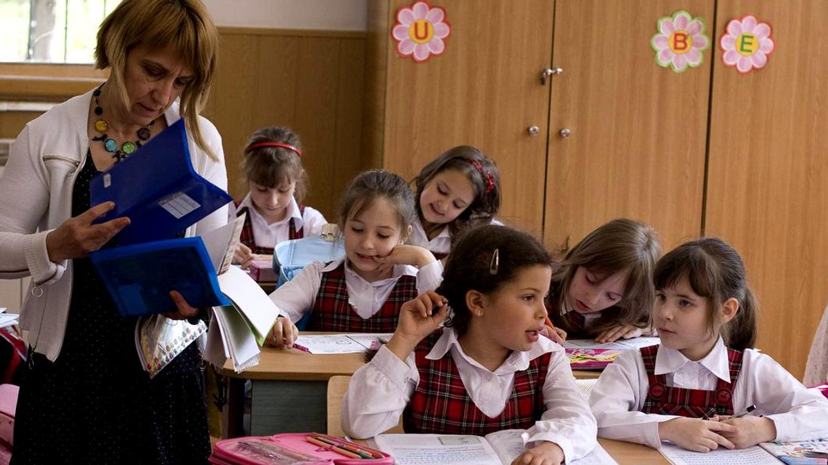 Programul de after school din școli ar putea fi asigurat de stat