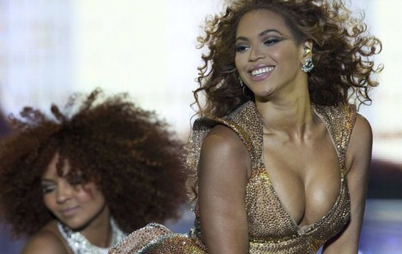 Beyonce: "Nu suport tocurile înalte şi cerceii uriaşi"