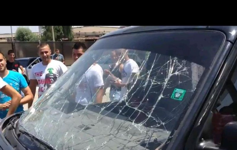 Ia uite ce-a păţit PARBRIZUL unei MAŞINI cu un SISTEM AUDIO DE 160db| VIDEO 