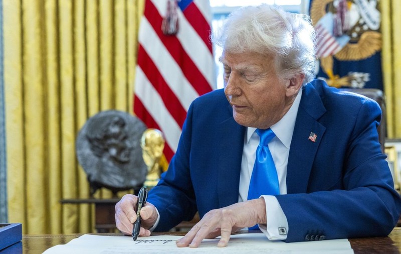 Donald Trump anunță că Israelul îi va preda Gaza după terminarea conflictului și a spus că palestinienii vor avea șansa „să fie fericiți”