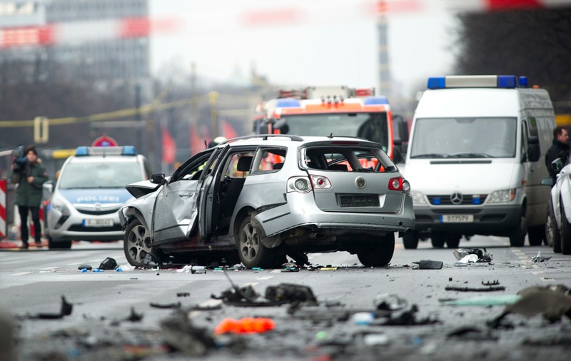 UPDATE|EXPLOZIE în centrul Berlinului. Un cetățean turc, victima unui atac în stil mafiot!