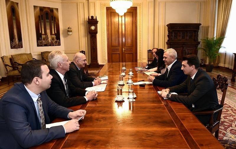 Ambasadorul Hans Klemm s-a întâlnit cu Liviu Dragnea la Parlament; Discuțiile, pe tema construcției Muzeului Holocaustului la București