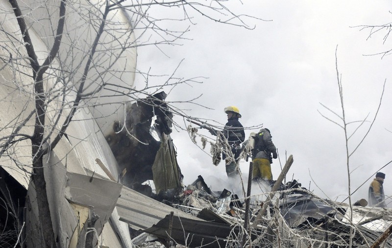 Accident aviatic în Kîrgîzstan. Bilanțul tragediei aviatice a ajuns la 37 de morți | FOTO