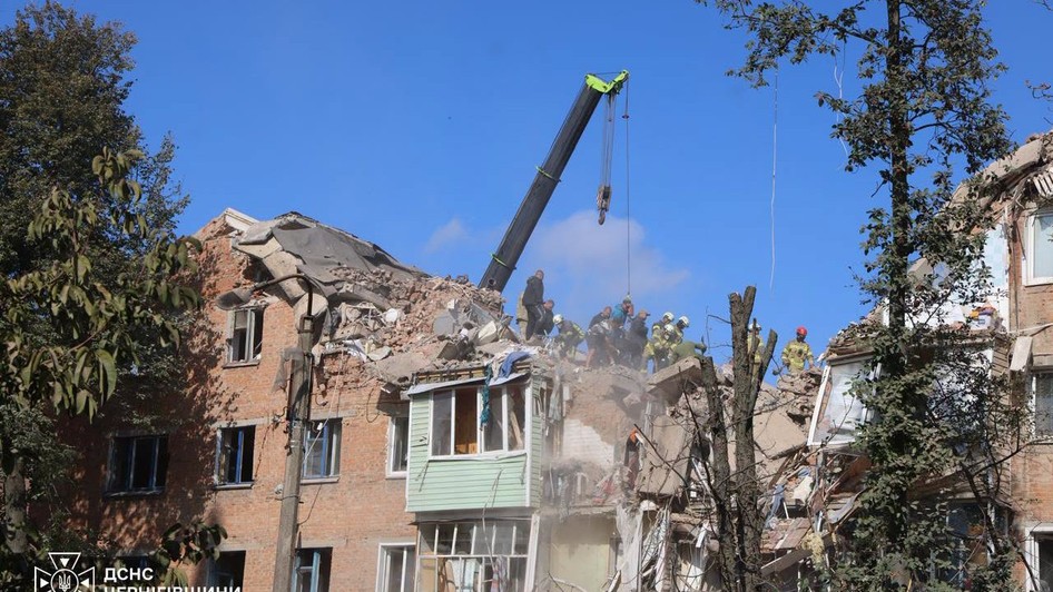 blocul din priluki, ucraina, distrus de o racheta ruseasca - 7 octombrie 2026