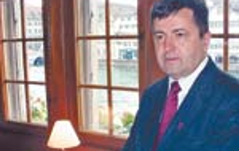 Coordoneaza un restaurant elvetian vechi de 660 de ani