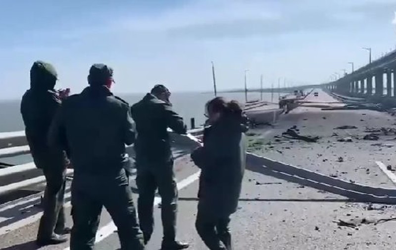 Imaginile cu urmările exploziei de pe podul Crimeei publicate de autoritățile ruse