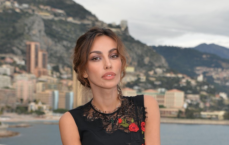 5 posibile motive pentru care bărbații nu stau prea mult cu Mădălina Ghenea