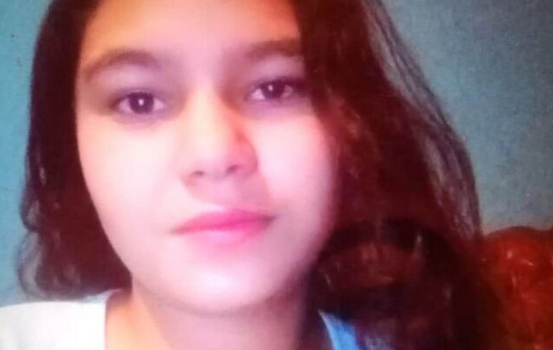 Elevă de 13 ani din Hunedoara, dispărută de acasă, după ce a plecat cu iubita fratelui ei. Poliția o caută de 19 de ore