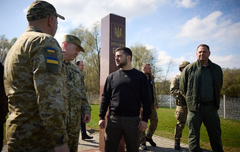 Volodimir Zelenski a inspectat granița Ucrainei cu Polonia și Belarus