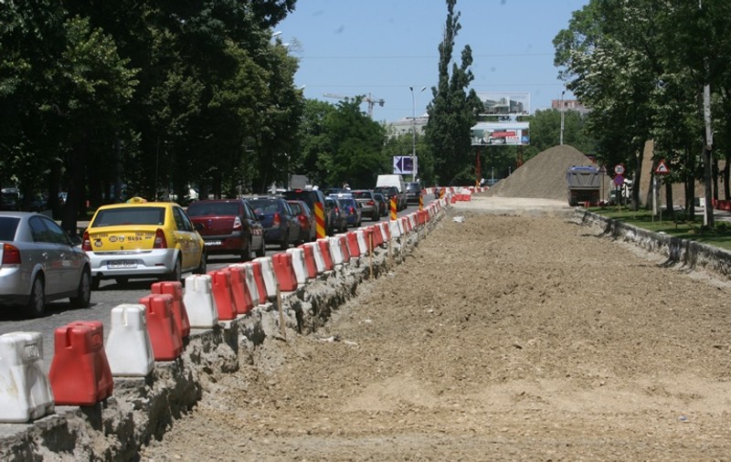 Administraţia Străzilor din Bucureşti dă peste 8 milioane de euro pentru servicii de supervizare 