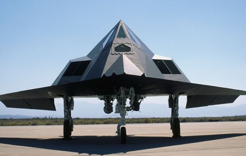 avion-bombardier-f-117-nighthawk