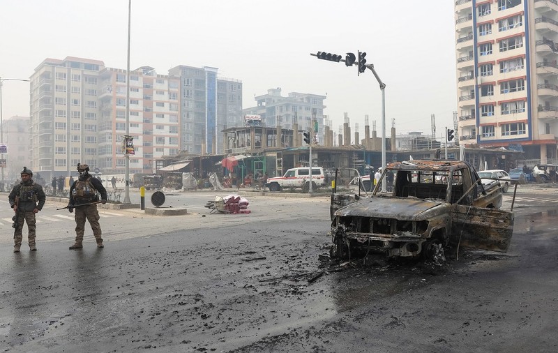 VIDEO | Atac cu maşină-capcană la Kabul. Opt oameni au murit, iar peste 15 au fost răniți