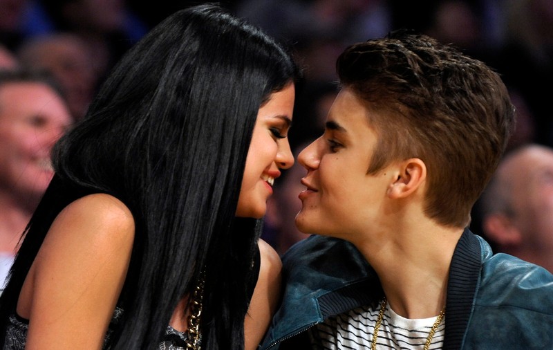 Reacția lui Justin Bieber, după ce fanii încă îl mai văd cu Selena Gomez: "O iubesc, dar..."