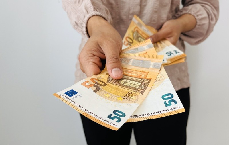 Micii antreprenori, despre majorarea capitalului social la 8.000 de lei: „Sunt foarte aproape să îmi migrez afacerea în altă țară mai prietenoasă”