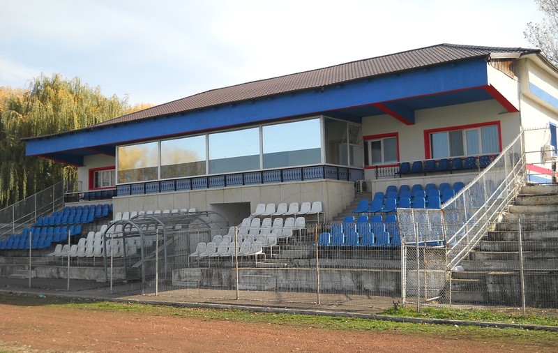 Stadion nou la Focșani! ”E dorit de microbiști”. A fost inaugurat bazinul olimpic de înot