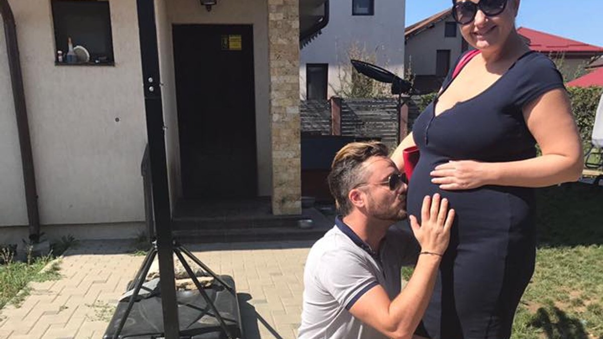 Gabriela Cristea a născut prin cezariană