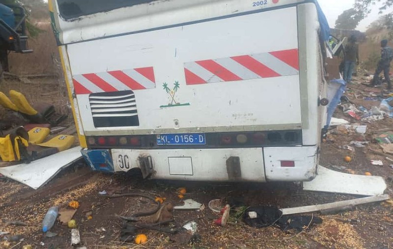Două autobuze s-au ciocnit frontal în centrul Senegalului. Cel puțin 40 de morți și peste 80 de răniți