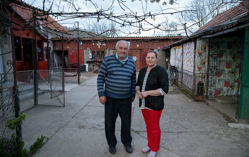 REPORTAJ. „Armindenul” lui Nea Dumitru, obicei vechi de când satele din Țara Hațegului. De ce se pune mesteacăn la poartă de 1 mai