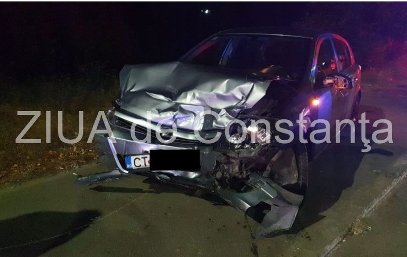 Carambol încheiat cu un scandal, în Mamaia. Un bărbat a fost încătușat, după ce i-a amenințat pe polițiști cu un cuțit (VIDEO)