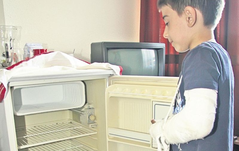 Familia regretatului Sandu Neagu trăieşte de pe o zi pe alta: Nu au ce mânca!