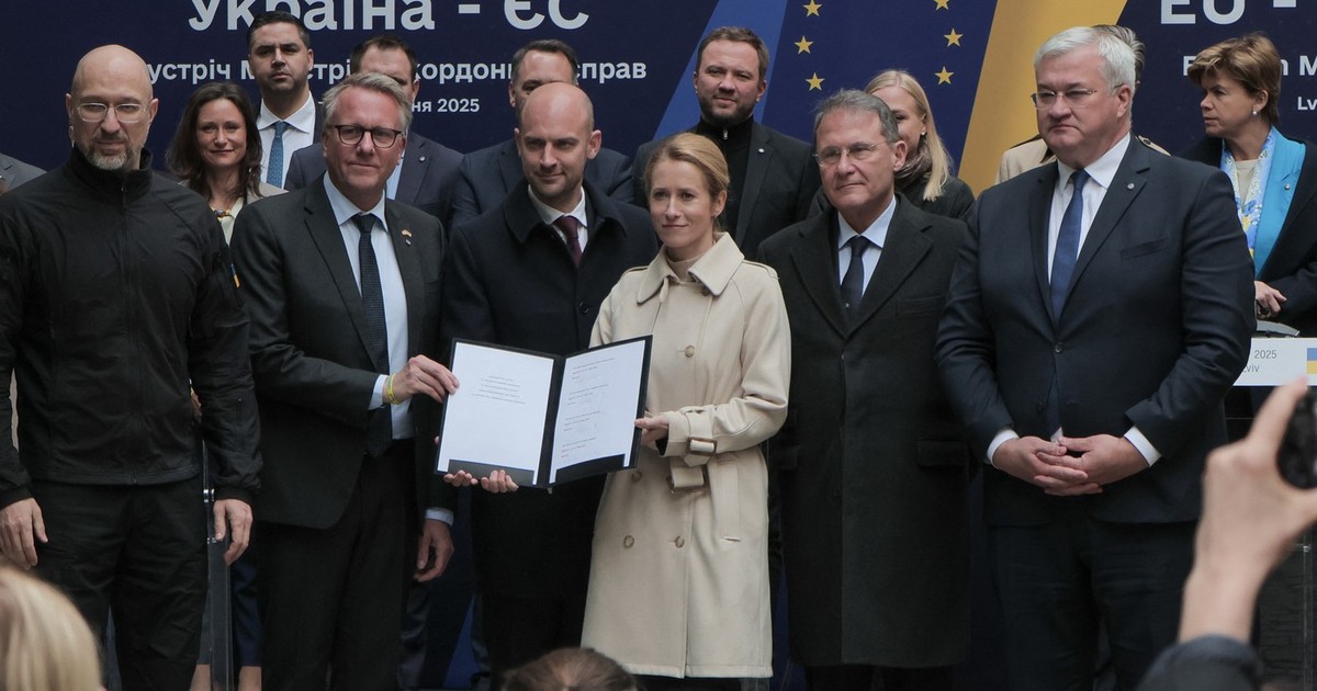 Kaja Kallas (în centrul imaginii), alături de unii din miniștrii europeni la înființarea Tribunalului special pentru crima de agresiune a Rusiei Foto: Profimedia