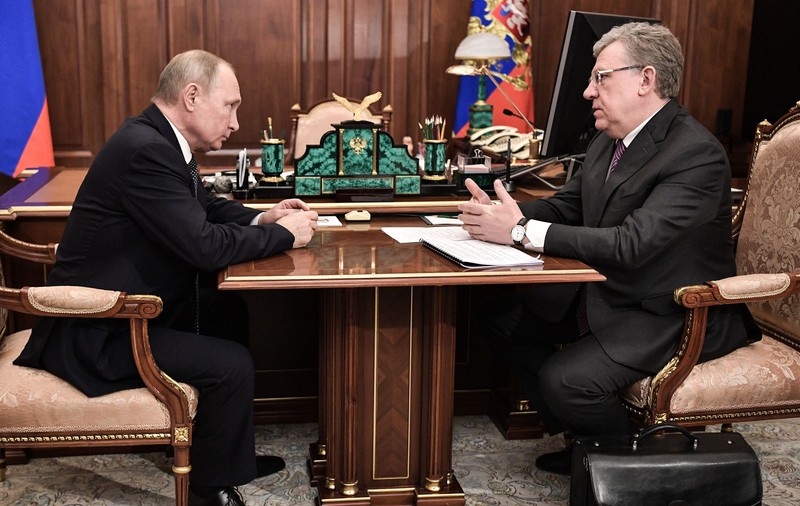 Șeful Curții de Conturi a Rusiei a avut curajul să-i spună lui Putin ceea ce Curtea de Conturi din România nu-i spune lui Iohannis