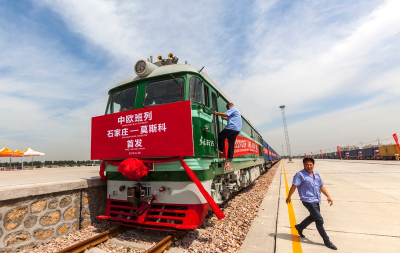 Ultimul tren Beijing-Moscova a intrat gol în Rusia. Motivul pentru care toți pasagerii au fost dați jos la graniță