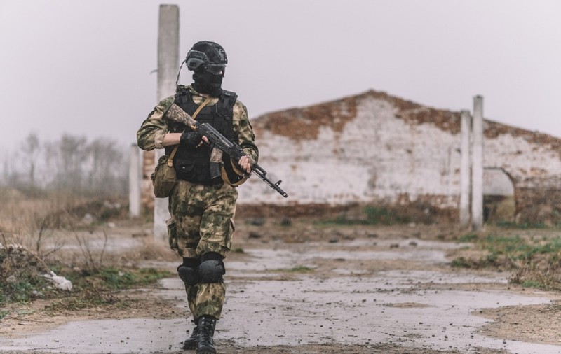 Ce înseamnă când visezi uniformă militară