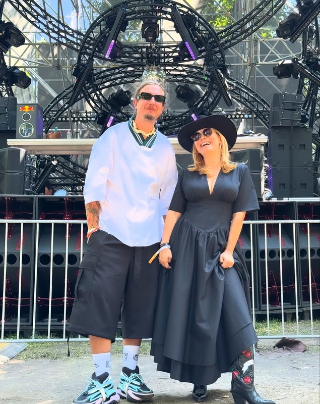 Cum a apărut Andreea Esca la UNTOLD 2025. Prezentatoarea TV a urcat pe scenă