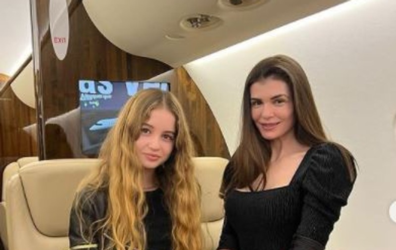 La 14 ani, Irina Columbeanu are geantă de peste 20.000 de euro. Apariția fiicei Monicăi Gabor în America