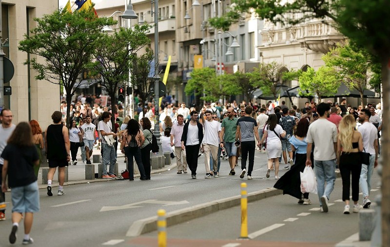 31% dintre români cred că țara merge într-o direcție bună. Riscul implicării într-un război, principala sursă de îngrijorare | Sondaj INSCOP