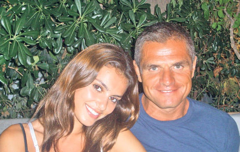 Incredibil! Catrinel Menghia nu a divorţat nici acum de soţul ei, deşi s-a despărţit de el acum 5 ani