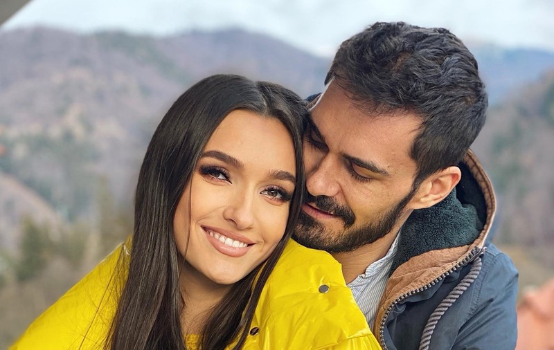 Viviana Sposub și George Burcea, mai fericiți ca niciodată. Cum s-au filmat cei doi în dormitor, de Ziua Îndrăgostiților